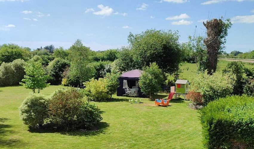 Auberge Aux Marais Montmartin-en-Graignes Εξωτερικό φωτογραφία
